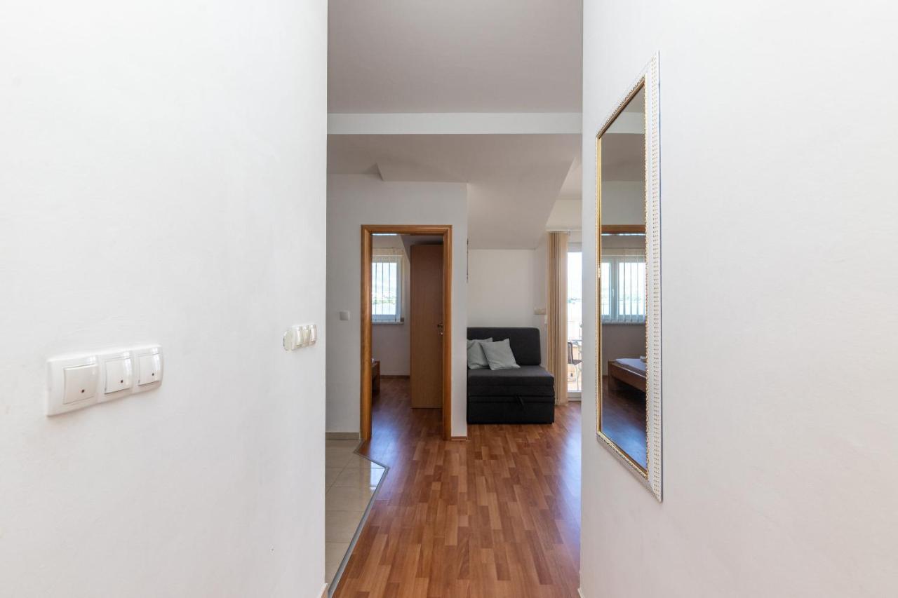 Apartments Janja Trogir Luaran gambar