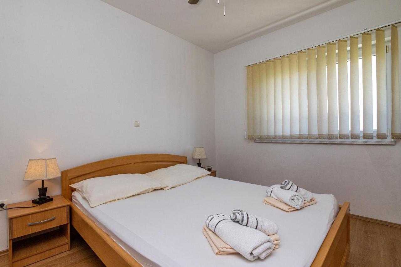 Apartments Janja Trogir Luaran gambar